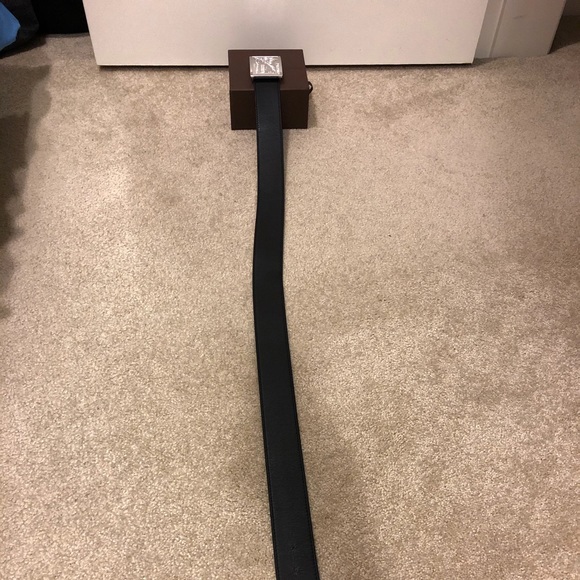 Louis Vuitton belt - Picture 6 of 7